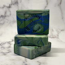 Load image into Gallery viewer, Peppermint &amp; Eucalyptus soap
